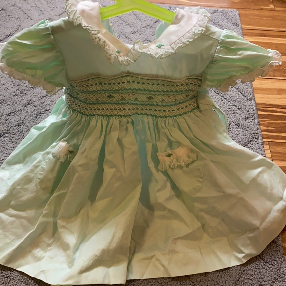 Girls smocked dress